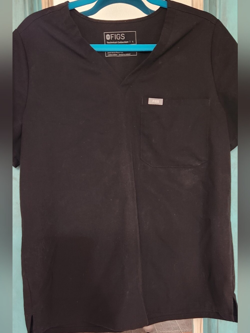 FIGS  Short Sleeve Pocket Scrub Top